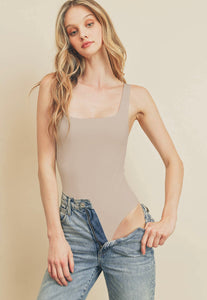 Square neck Bodysuit (cream)